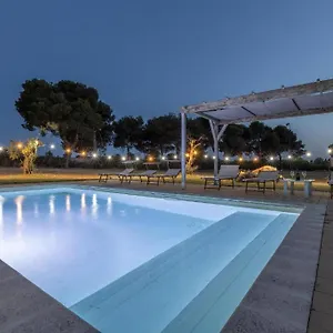 Salento Con Piscina Bed & Breakfast